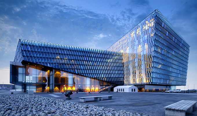 金屬幕墻中防火，防雷與防水構(gòu)造詳細(xì)介紹